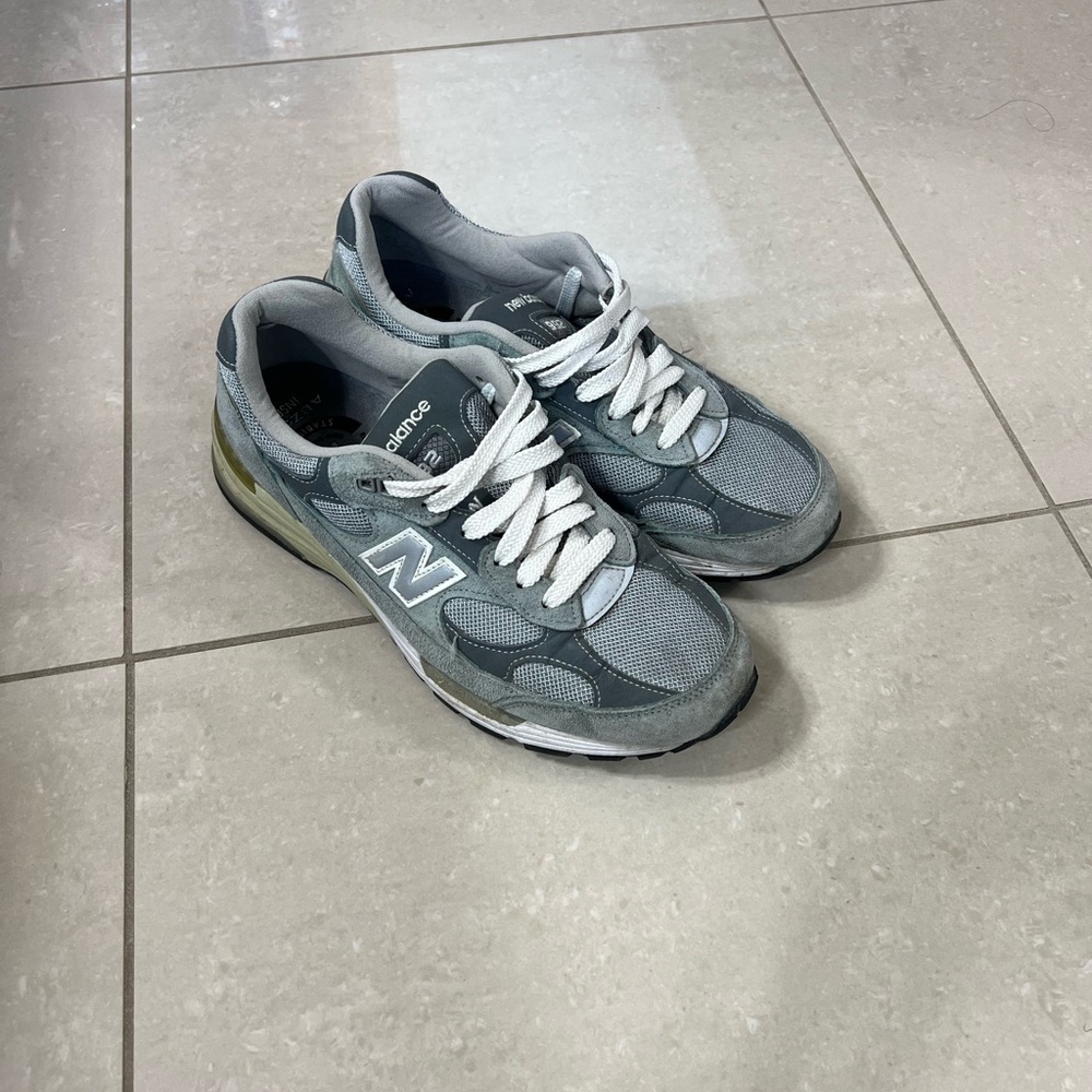 New Balance 992
